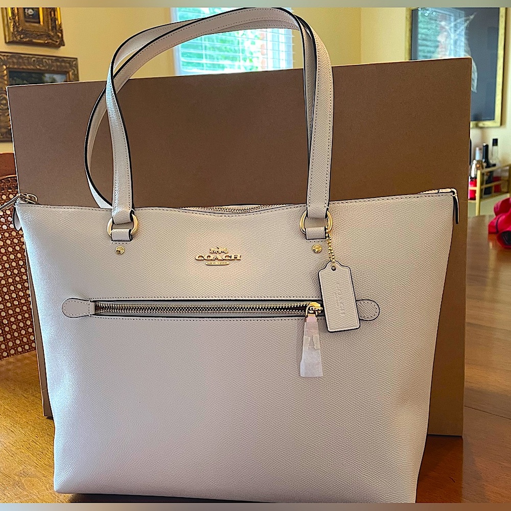 New Coach off white tote